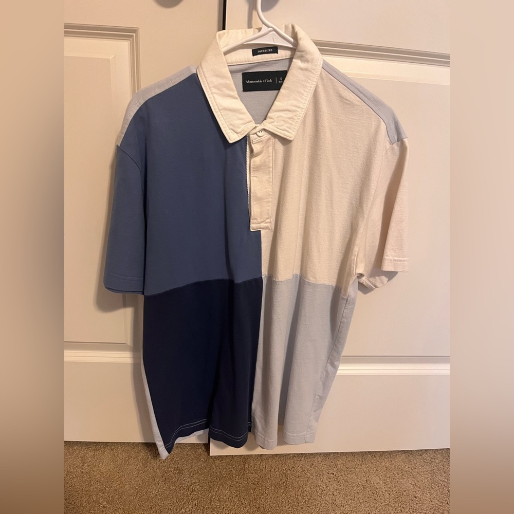 Abercrombie & Fitch Blue and Cream Polo Shirt